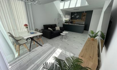 Använda fastigheter - Villa - Los Montesinos - La Herrada