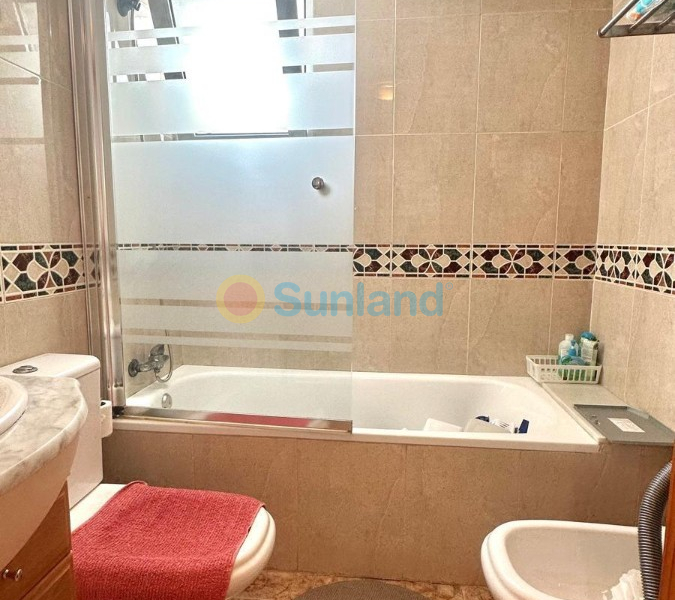 Resale - Apartment - Torrevieja - Curva del Palangre