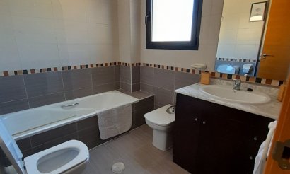 Resale - Townhouse - Ciudad Quesada - 