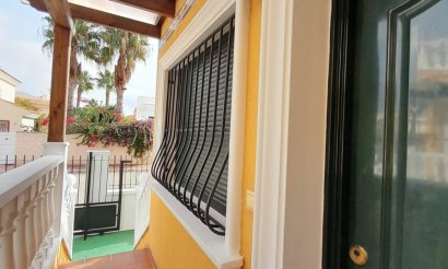 Resale - Townhouse - Ciudad Quesada - 