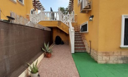 Resale - Townhouse - Ciudad Quesada - 