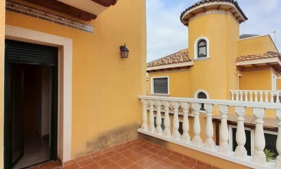 Resale - Townhouse - Ciudad Quesada - 