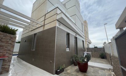 Segunda mano - Chalet - Ciudad Quesada