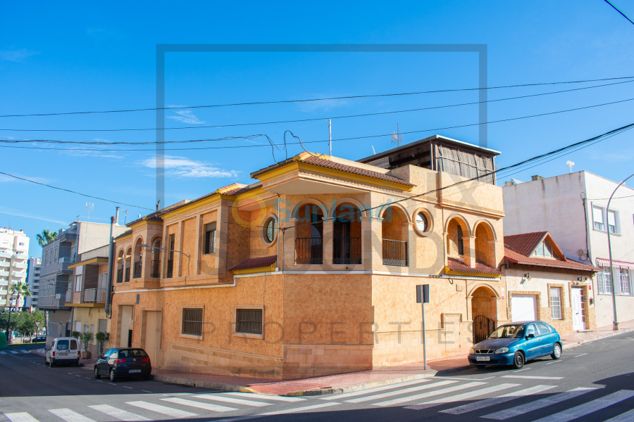 Resale - Villa - Guardamar del Segura - 