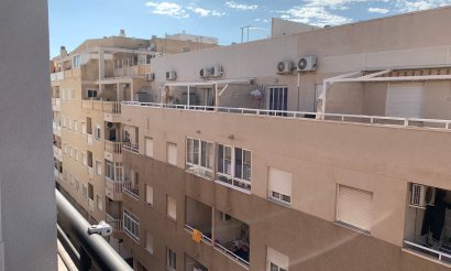 Använda fastigheter - Apartment - Flat - Torrevieia - Center