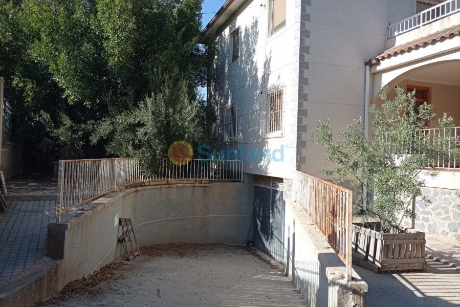 Вторичка - Bилла - Elche - Jubalcoi