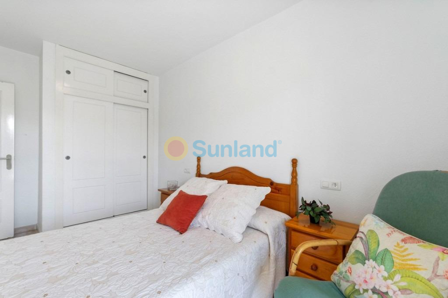 Resale - Apartment - Orihuela Costa - Altos de Campoamor