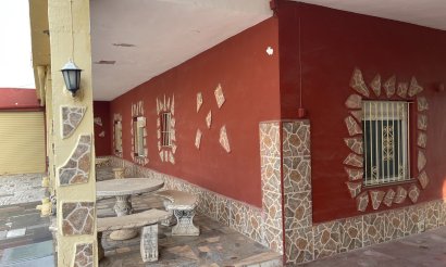 Resale - Villa - Crevillente