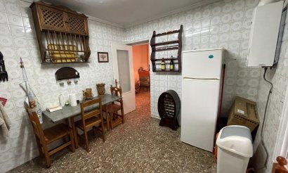 Resale - Villa - Crevillente