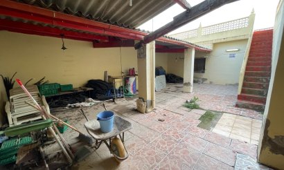 Resale - Villa - Crevillente
