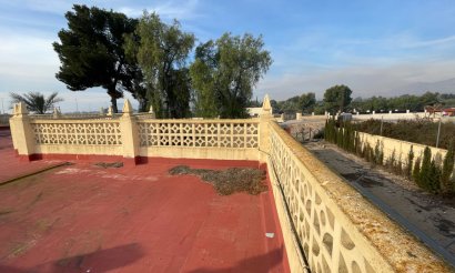 Resale - Villa - Crevillente