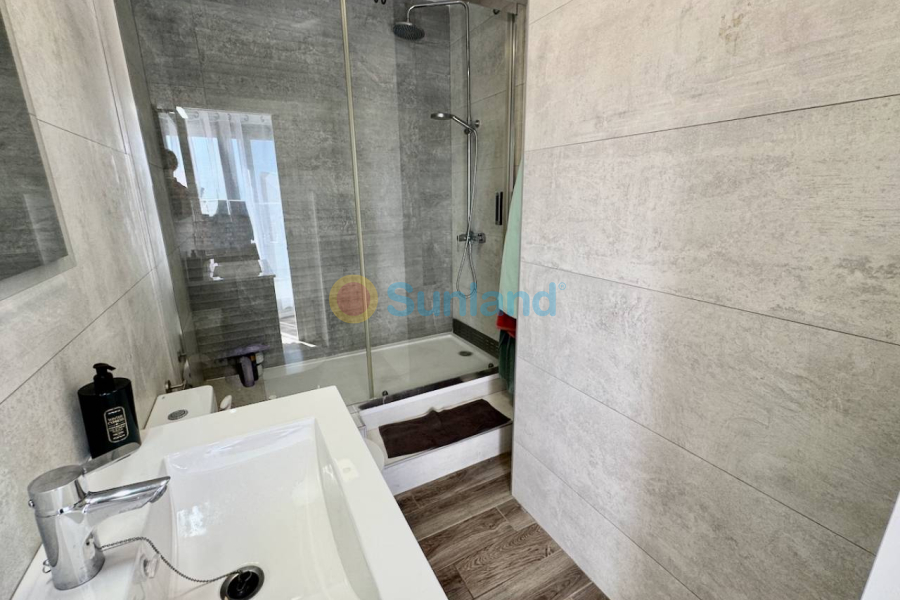 Resale - Villa - Punta Prima - 