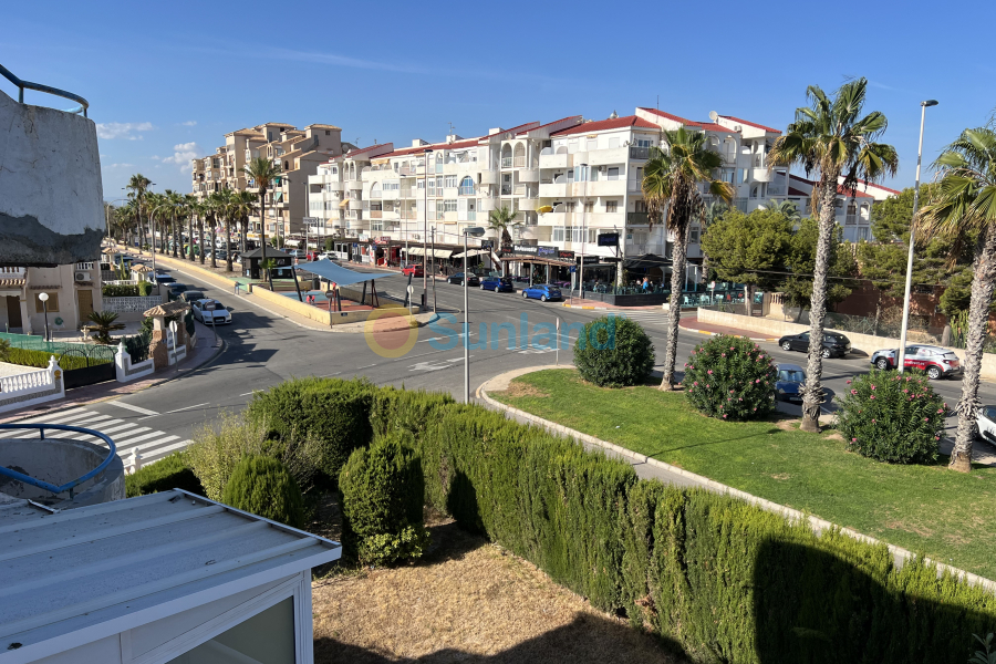 Resale - Apartamento - Torrevieja