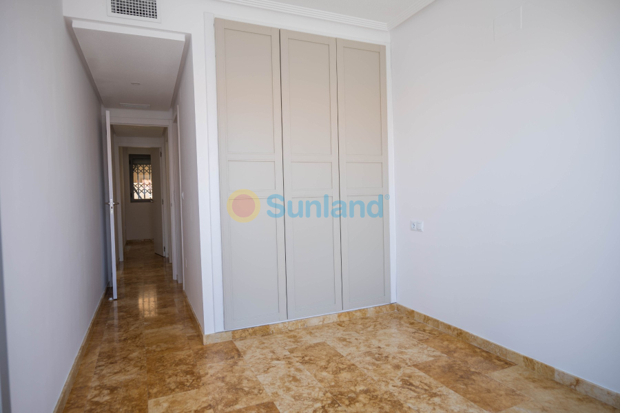 Resale - Apartment - Torrevieja - 