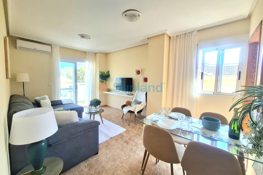 Resale - Apartamento - Torrevieja - Centro
