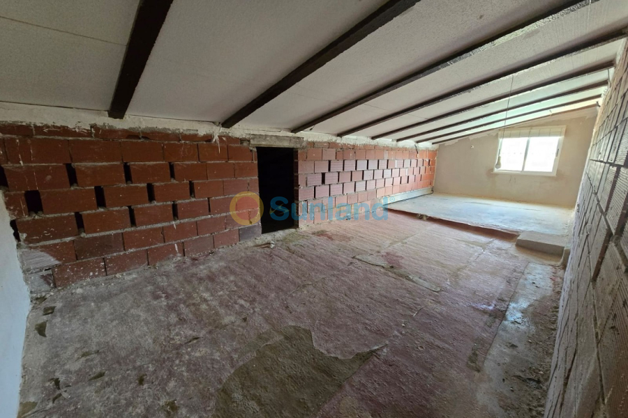 Resale - Villa - Hondón de las Nieves - 