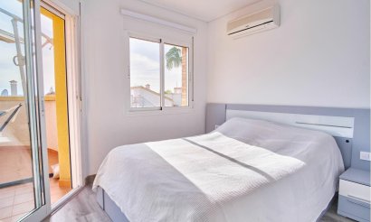 Segunda mano - Chalet - Los Montesinos - La Herrada