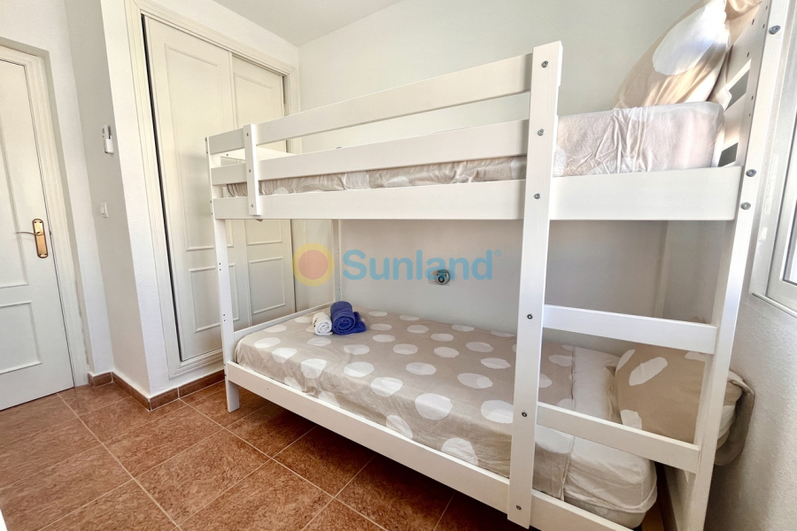 Använda fastigheter - T - Los Montesinos