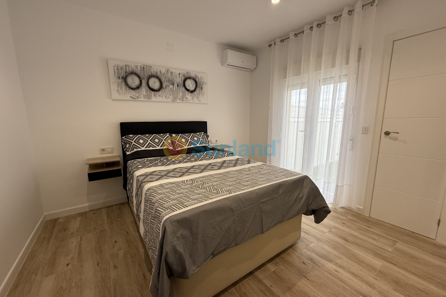 Resale - Villa - Torrevieja - San Luis