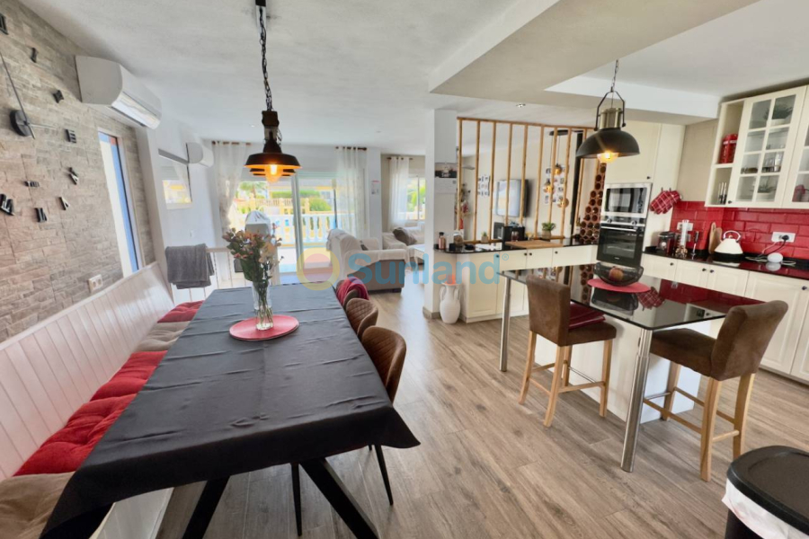 Resale - Villa - Benijofar