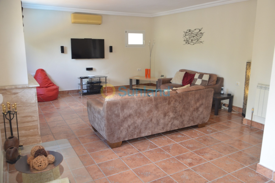 Resale - Villa - Orihuela costa - 