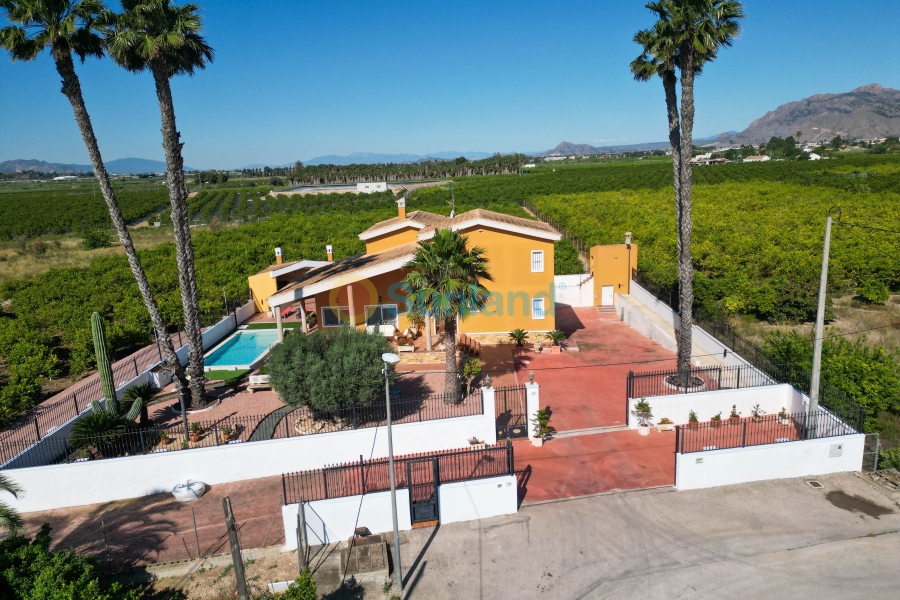 Använda fastigheter - Villa - Orihuela