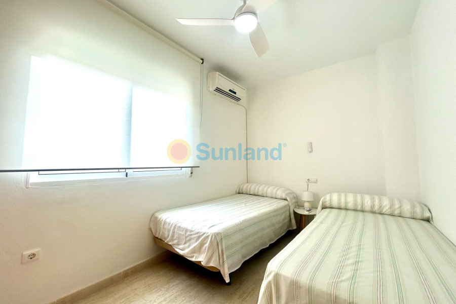 Använda fastigheter - Terraced house - Orihuela Costa - Campoamor