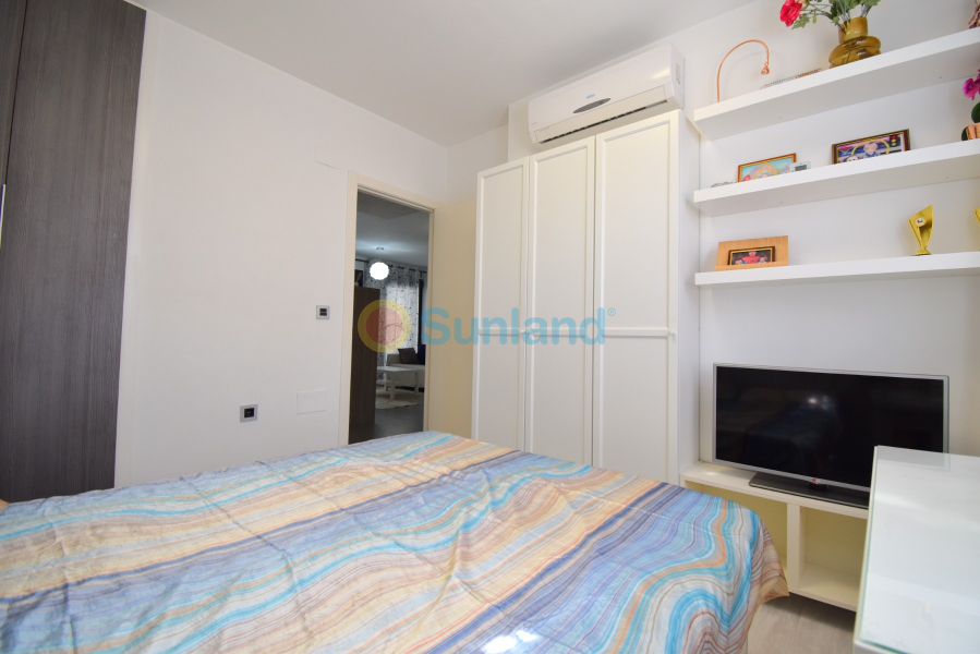 Resale - Apartment - Orihuela Costa - 