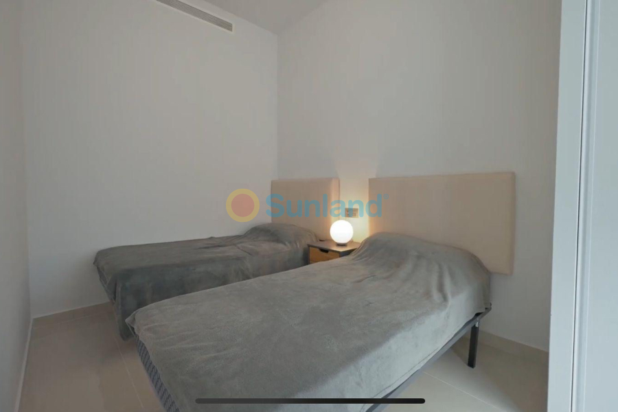 Resale - Apartment - Torrevieja - Centro