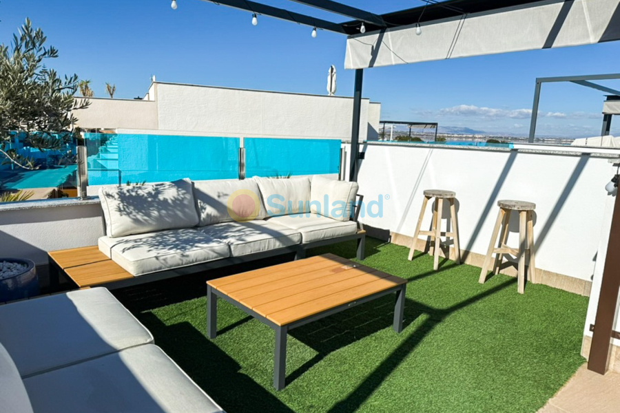 Använda fastigheter - Villa - Torrevieja - Los Balcones