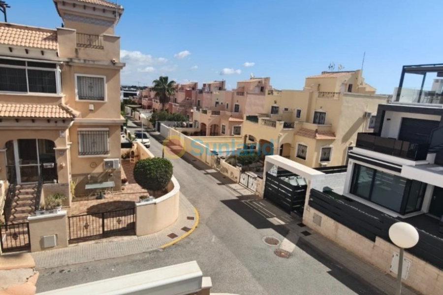 Segunda mano - Chalet - Orihuela Costa - Villamartin