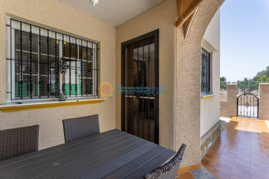 Brukte eiendommer - Semi - Detached Villa - Guardamar del Segura - Urb el raso