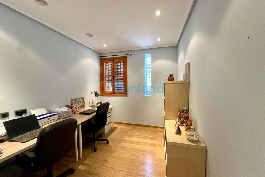 Segunda mano - C - El Esparragal