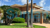 Resale - Villa - Benidorm