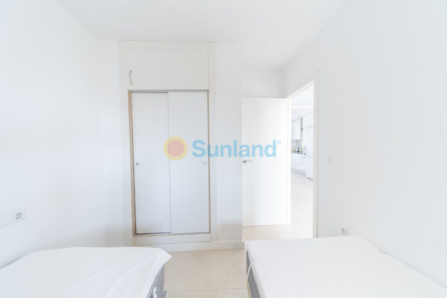 Resale - Apartamento - Torrevieja - Punta Prima