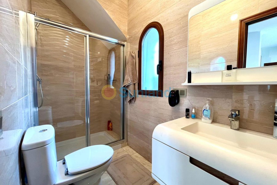 Resale - V - Villamartin