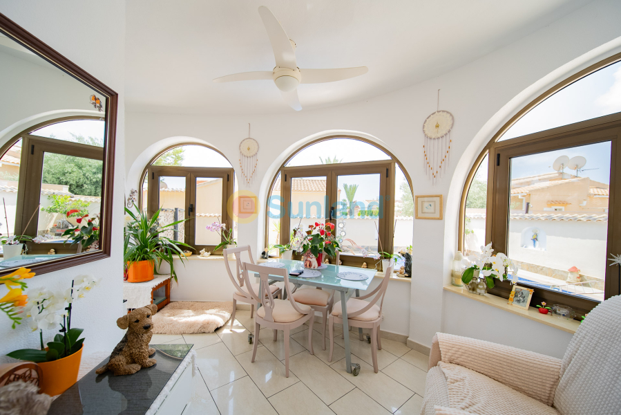 Brukte eiendommer - Villa - Orihuela Costa - La Florida