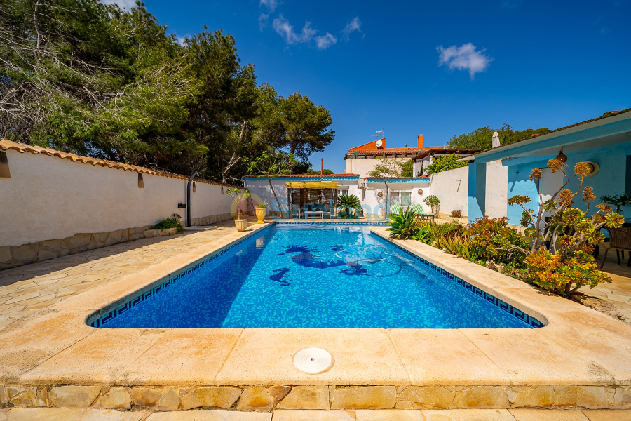 Resale - Villa - Torrevieja - Los Balcones