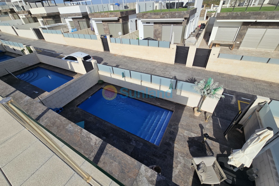 Resale - V - Villamartin