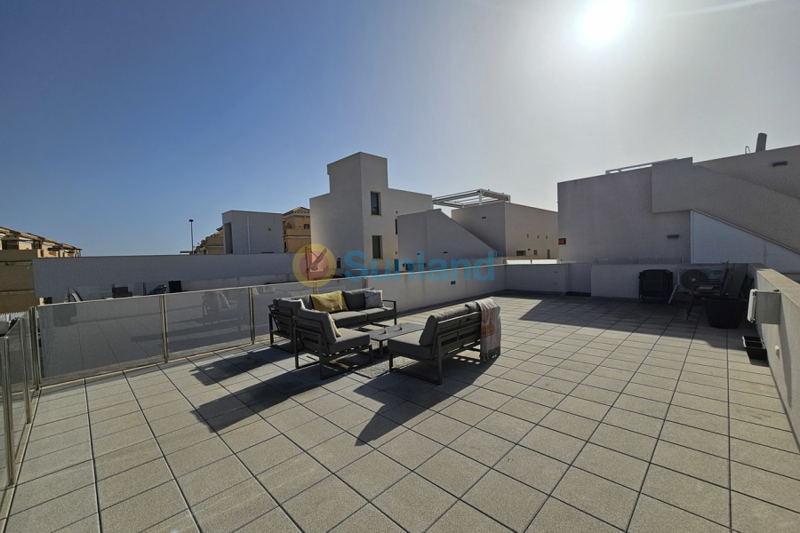 Resale - V - Villamartin