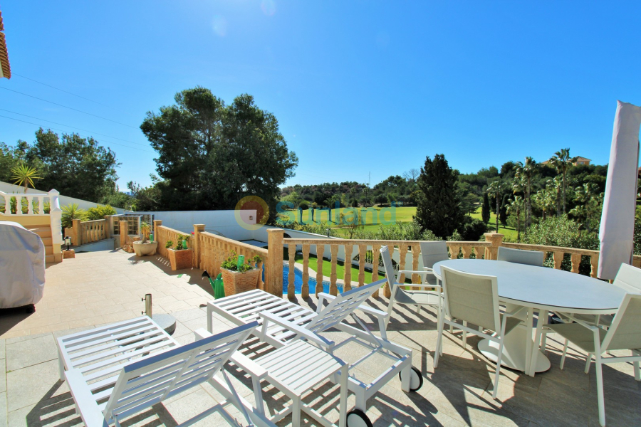 Använda fastigheter - Villa - Villamartin