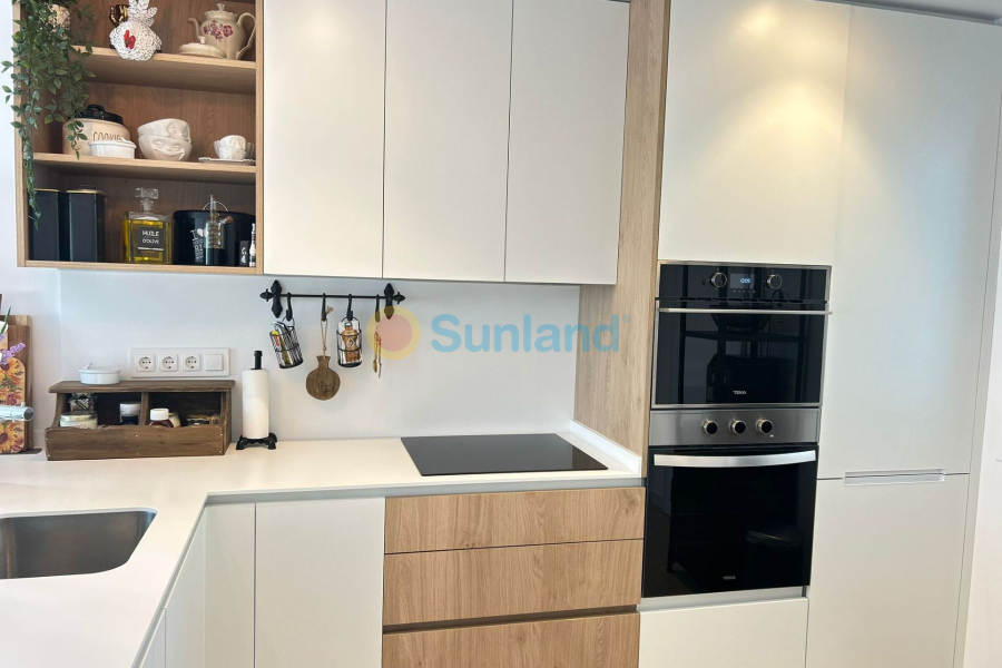 Resale - Apartment - Orihuela costa - 