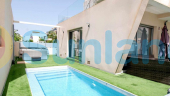 Resale - Villa - Orihuela Costa - Mil Palmeras