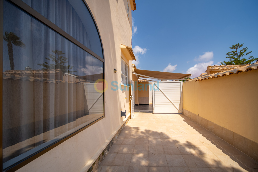 Brukte eiendommer - Villa - Orihuela Costa - La Florida