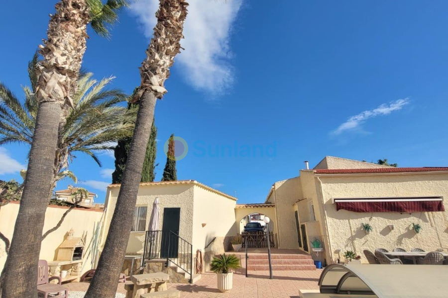 Segunda mano - Chalet - San Fulgencio - Urbanización La Marina