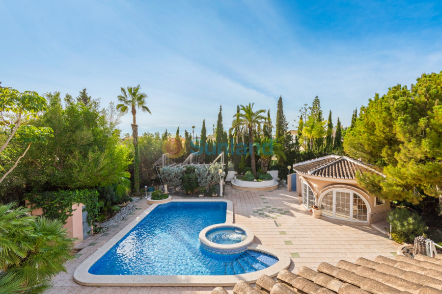 Вторичка - Bилла - Ciudad Quesada - Doña Pepa