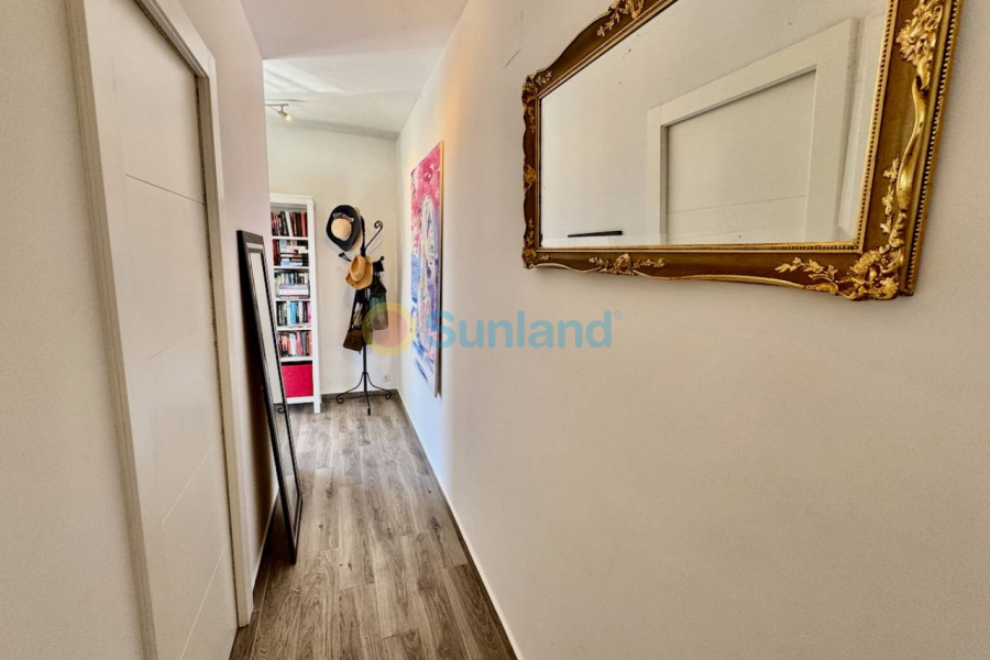 Resale - Villa - Punta Prima - 