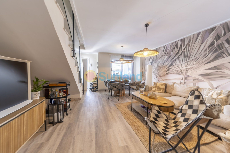 Resale - Casa de Pueblo - Torrevieja - Los Altos