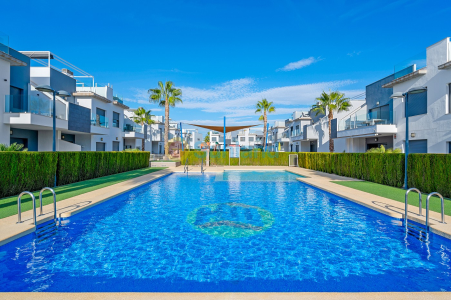 Resale - Apartment - Orihuela costa - 