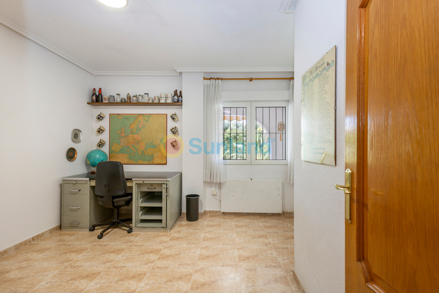 Вторичка - Bилла - Orihuela Costa - Cabo Roig